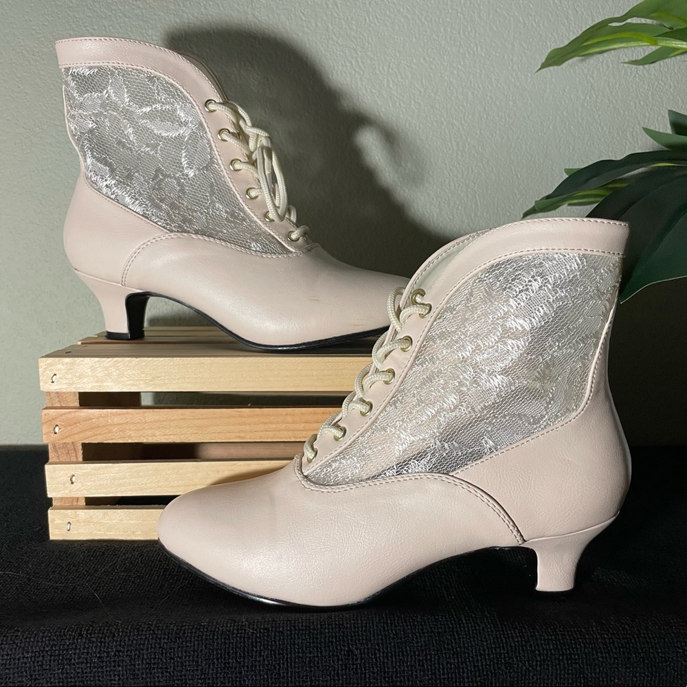 Funtasma Dame-05 Victorian Boots
